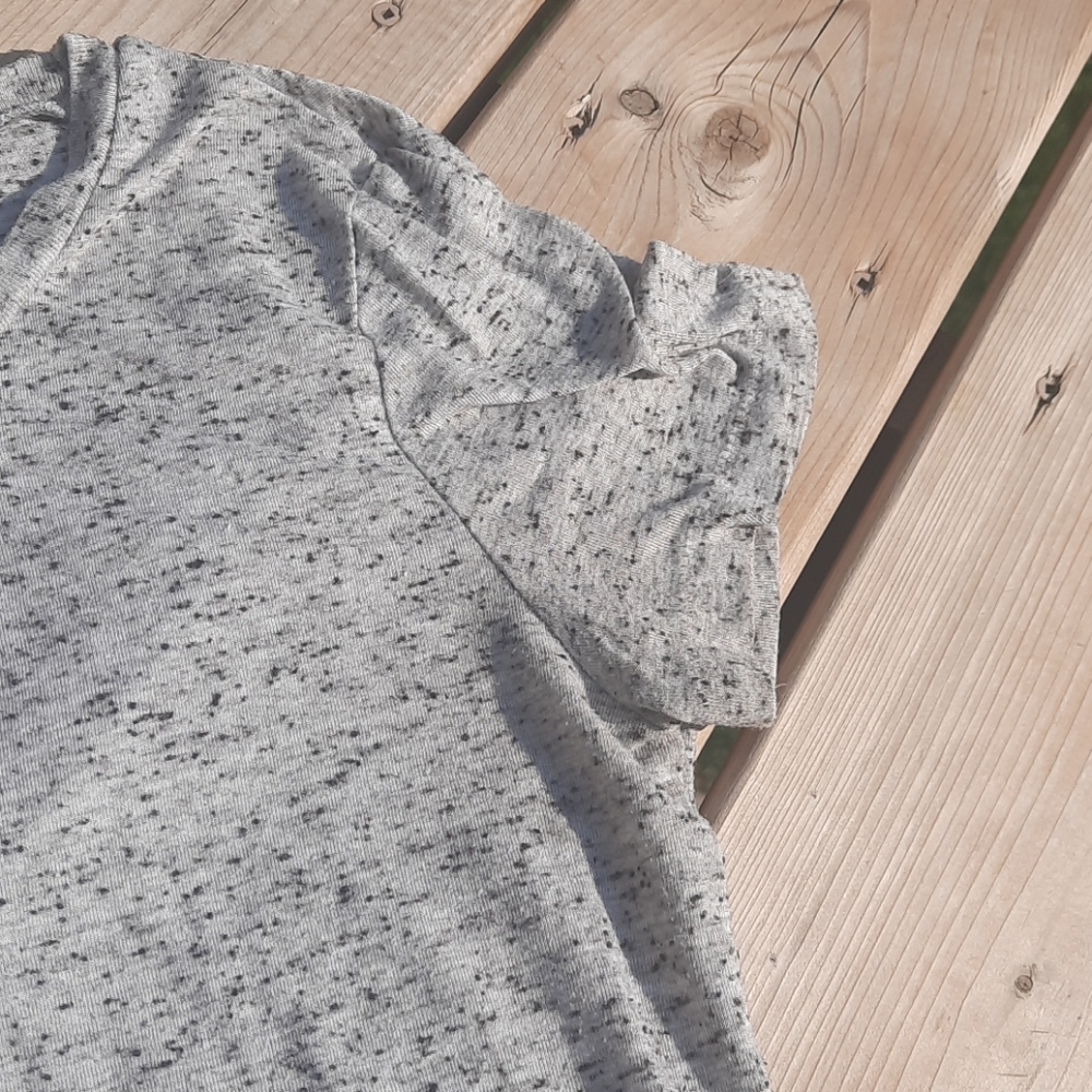 H&M tee - Picture 3 of 6